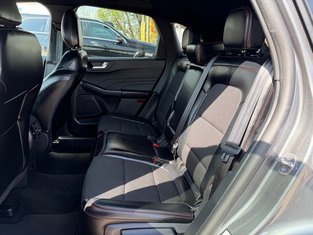 2025 Ford Escape Image 12