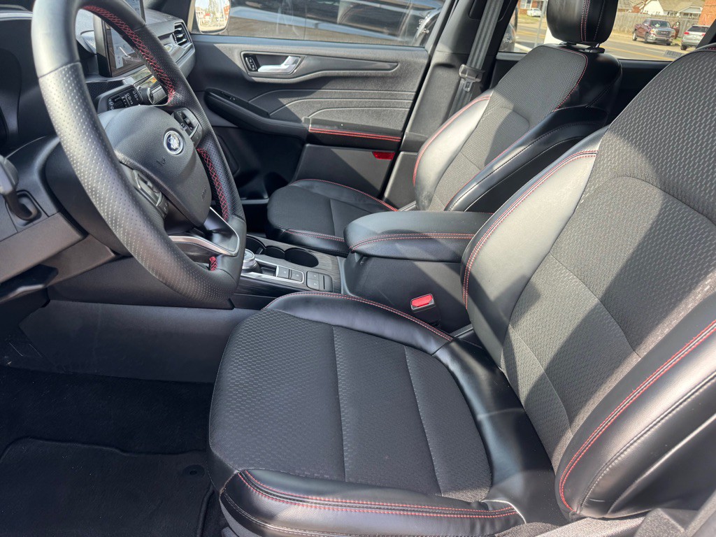 2025 Ford Escape Image 25