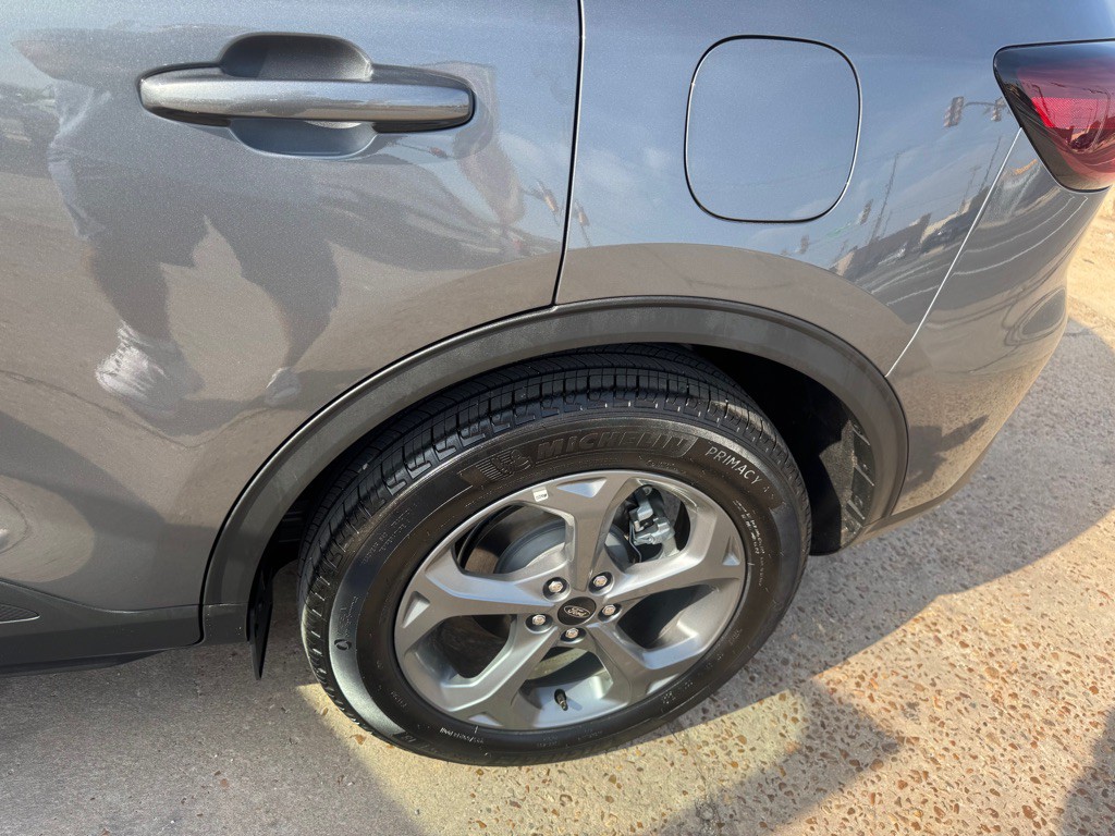 2025 Ford Escape Image 30