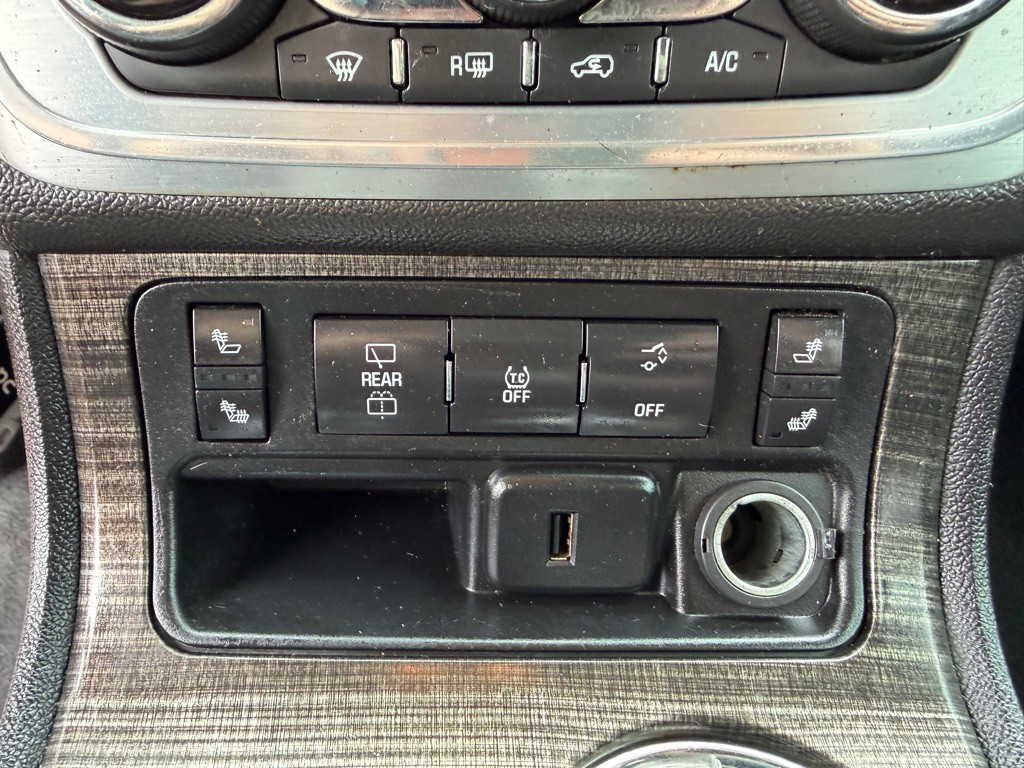 2016 GMC Acadia Image 12