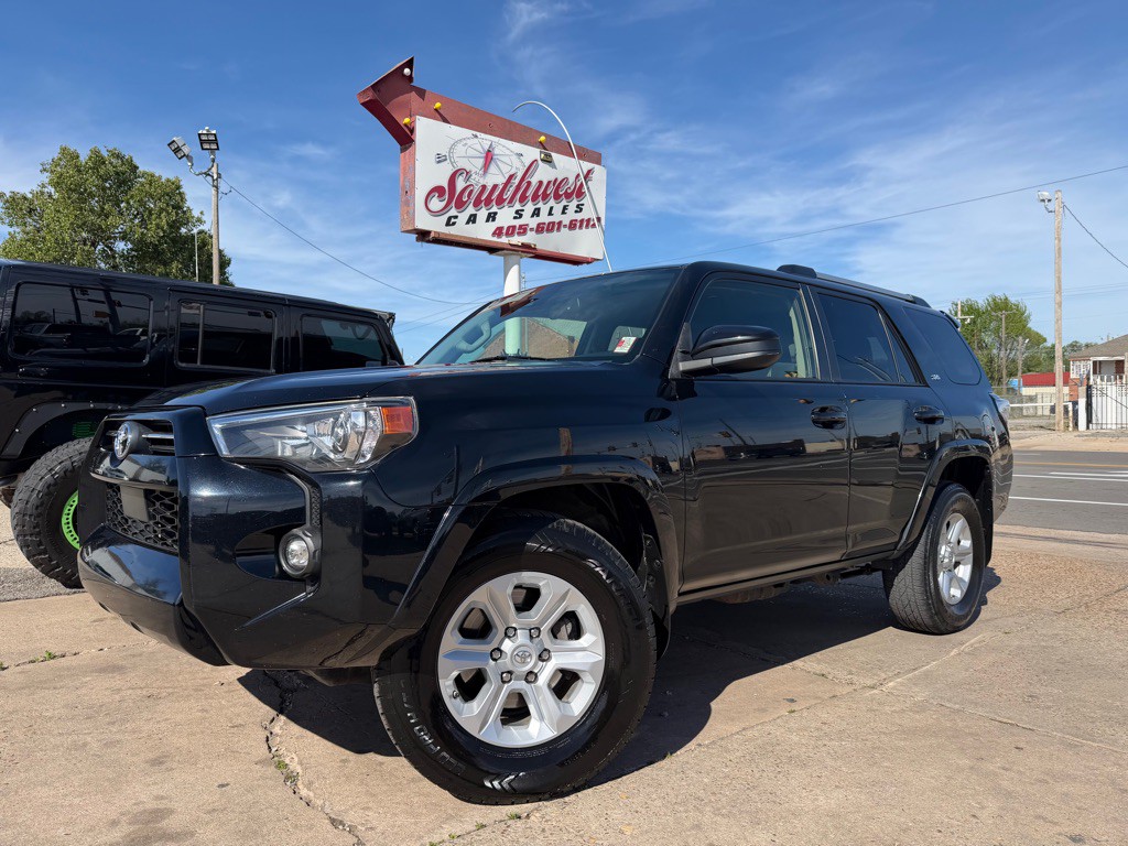 2021 Toyota 4Runner Image 1