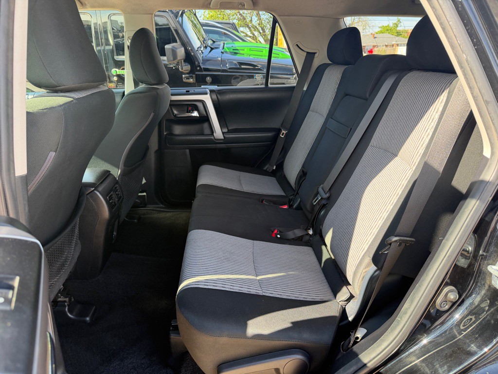 2021 Toyota 4Runner Image 9