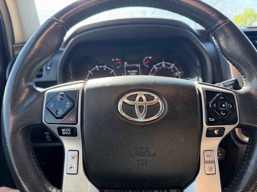 2021 Toyota 4Runner Image 12