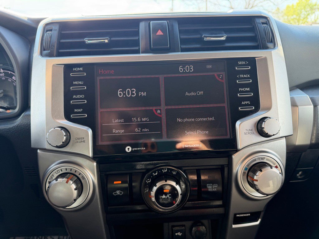 2021 Toyota 4Runner Image 14