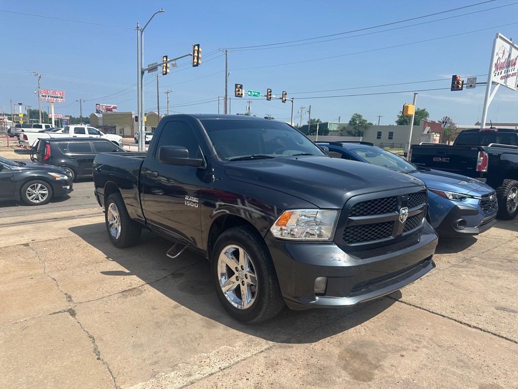 2017 RAM 1500 Image 3