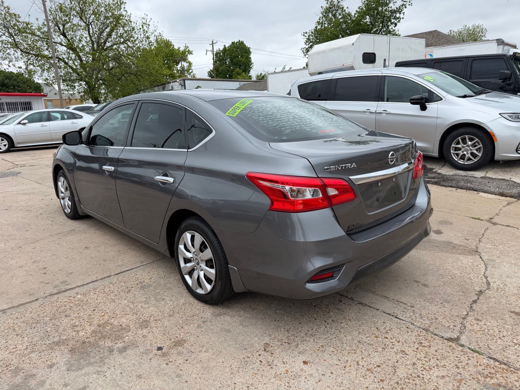 2016 Nissan Sentra Image 3