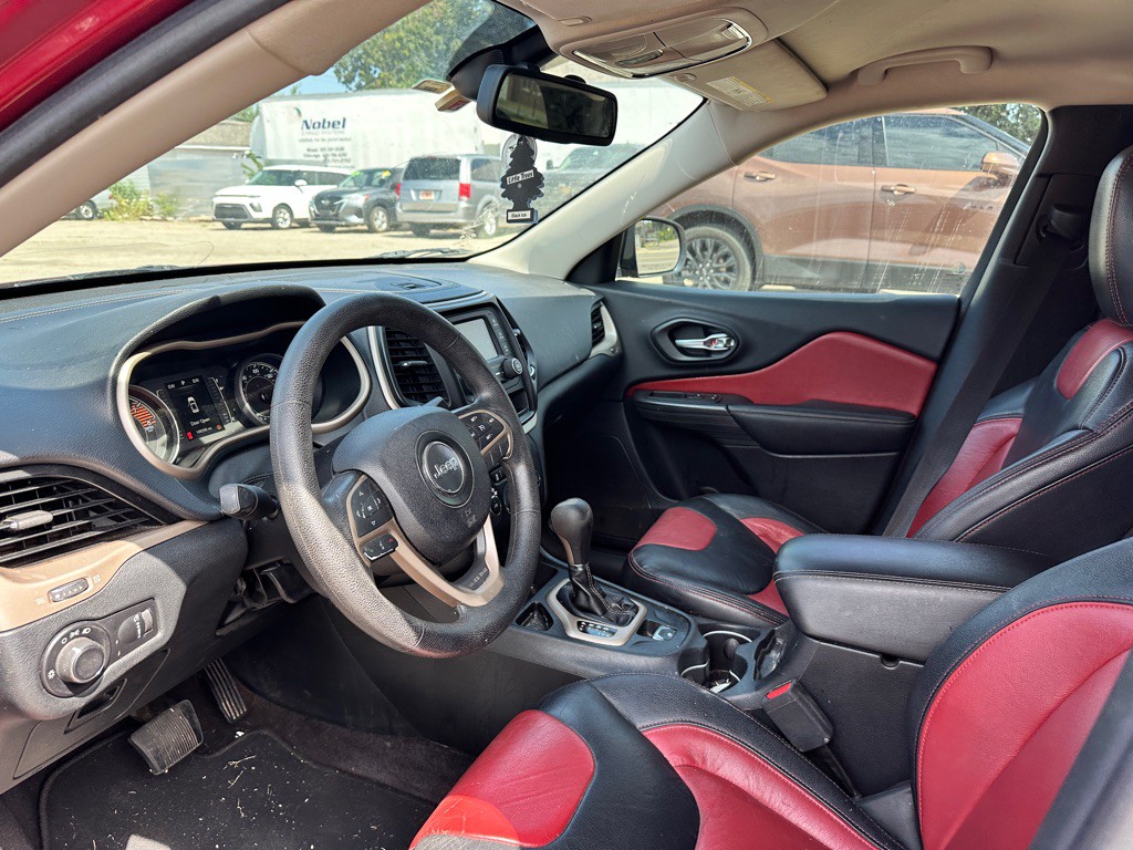 2016 Jeep Cherokee Image 12