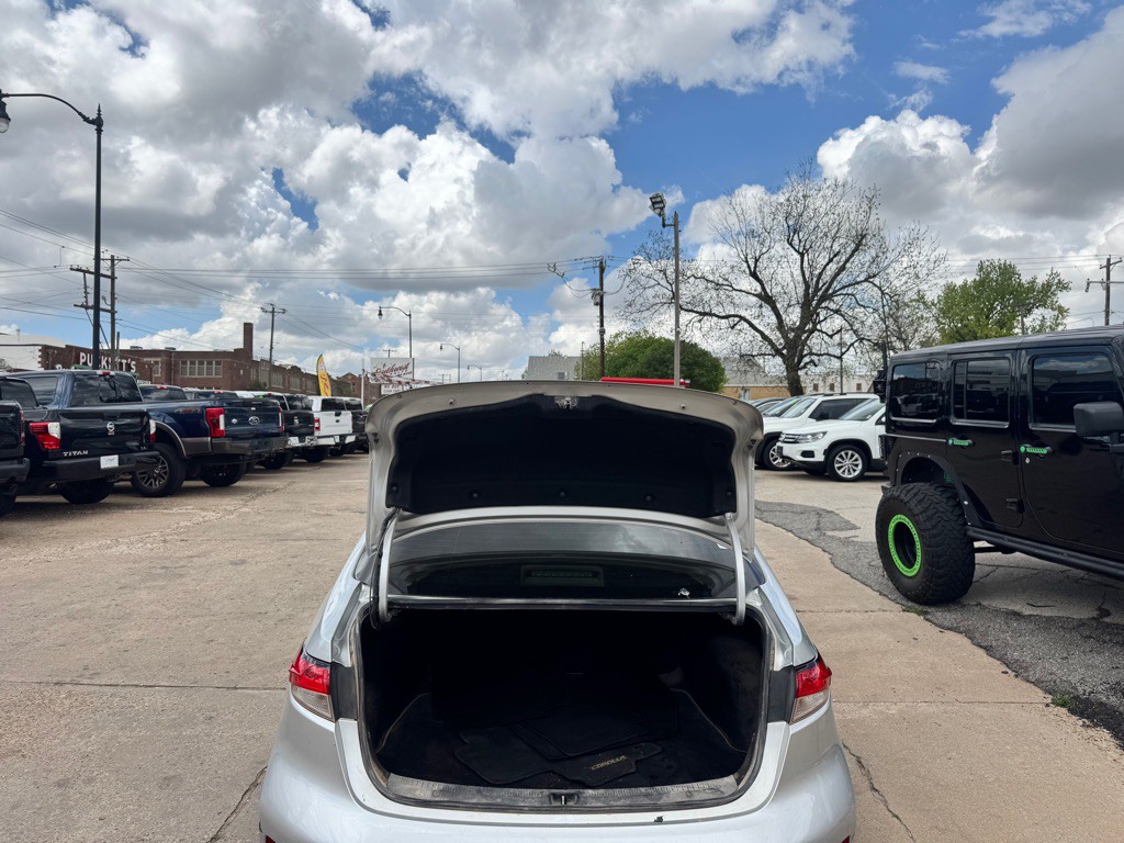 2021 Toyota Corolla Image 7