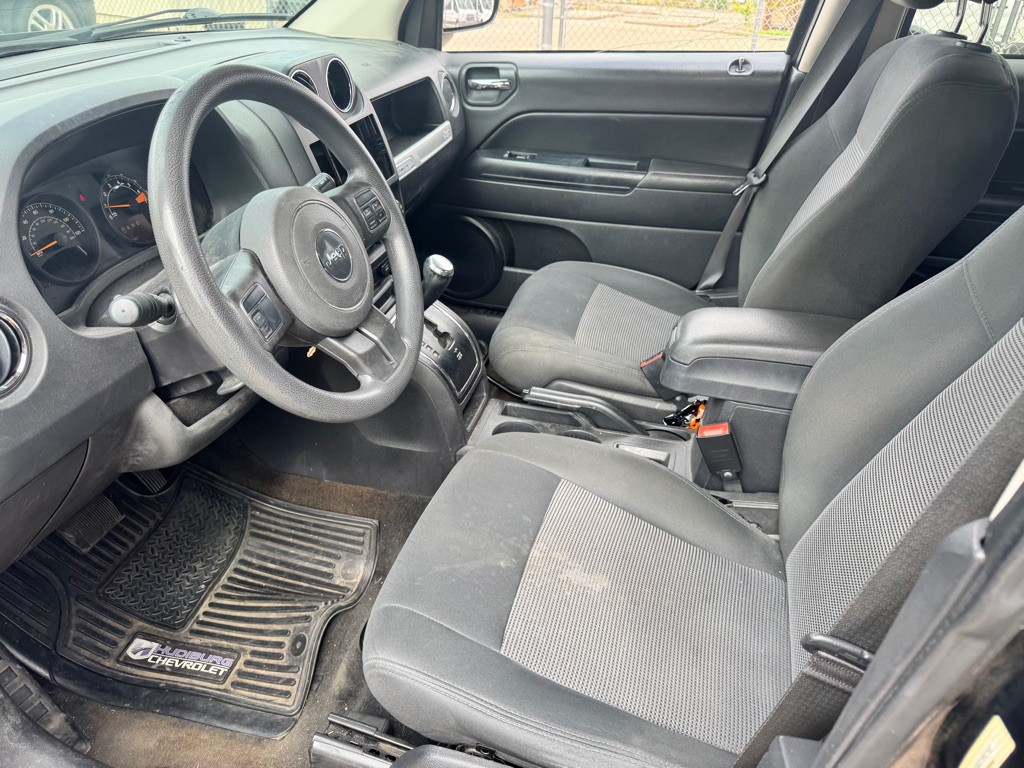 2016 Jeep Compass Image 17