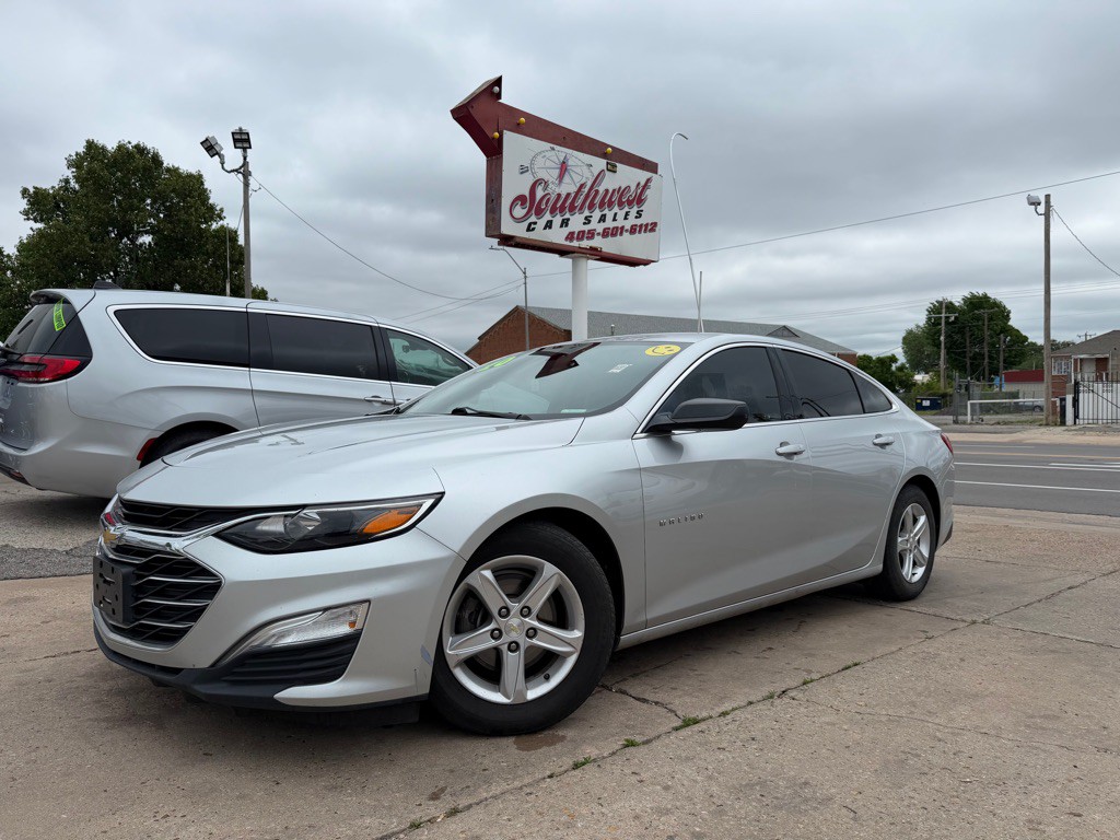 2020 Chevrolet Malibu Image 1
