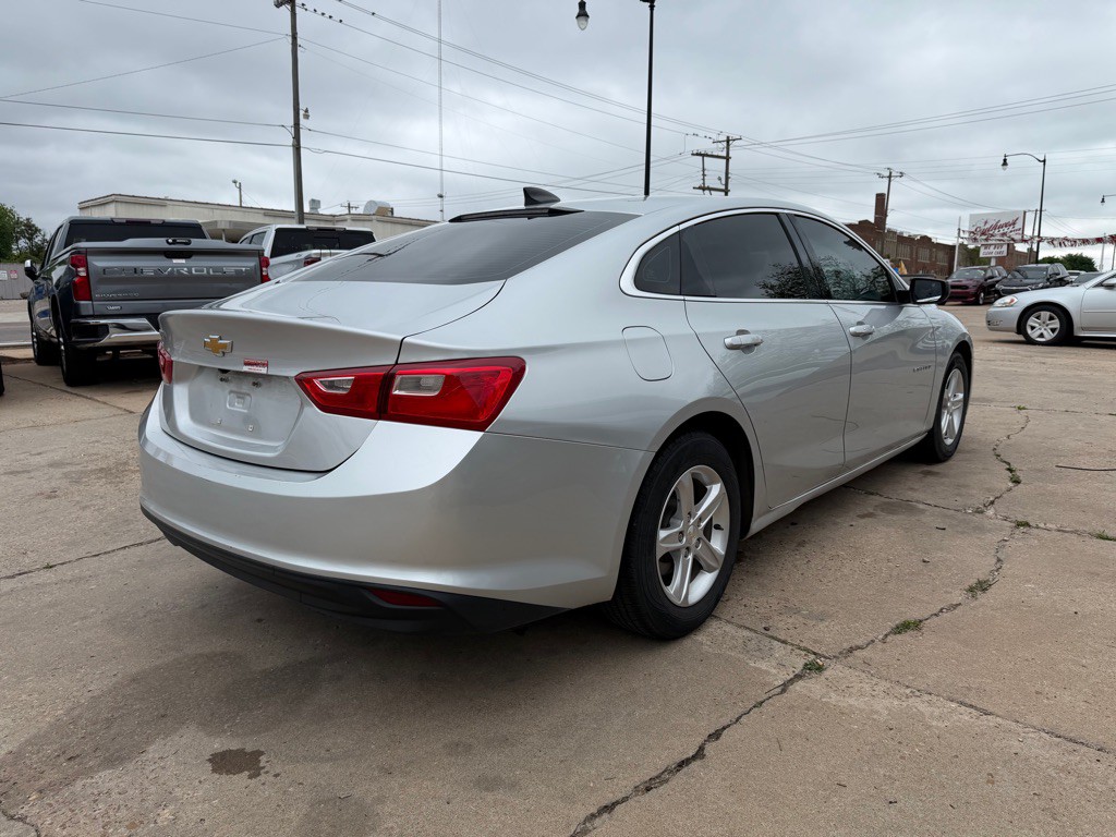 2020 Chevrolet Malibu Image 5