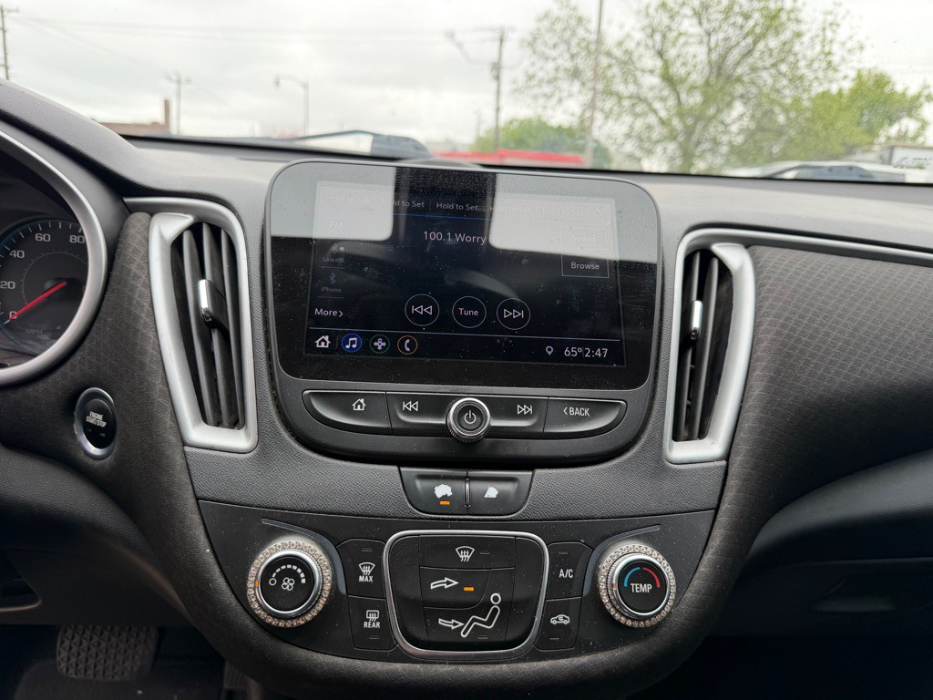 2020 Chevrolet Malibu Image 12