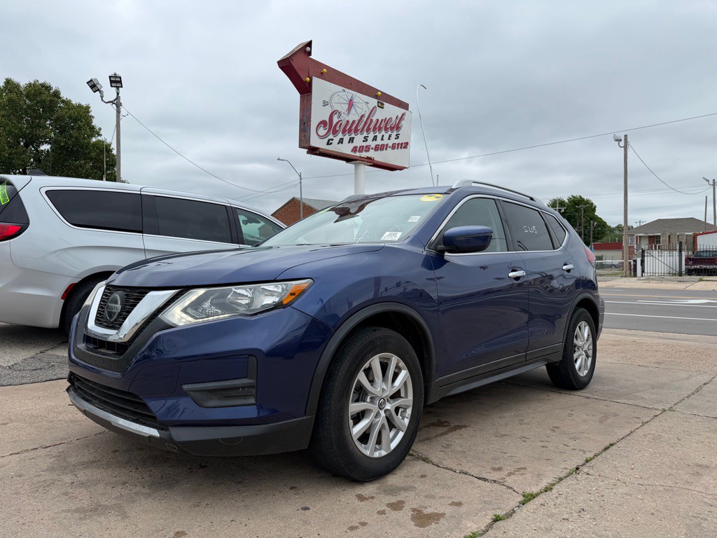 2019 Nissan Rogue Image 1