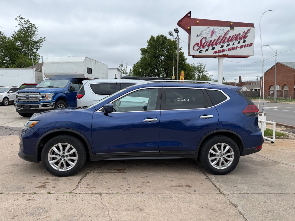 2019 Nissan Rogue Image 2