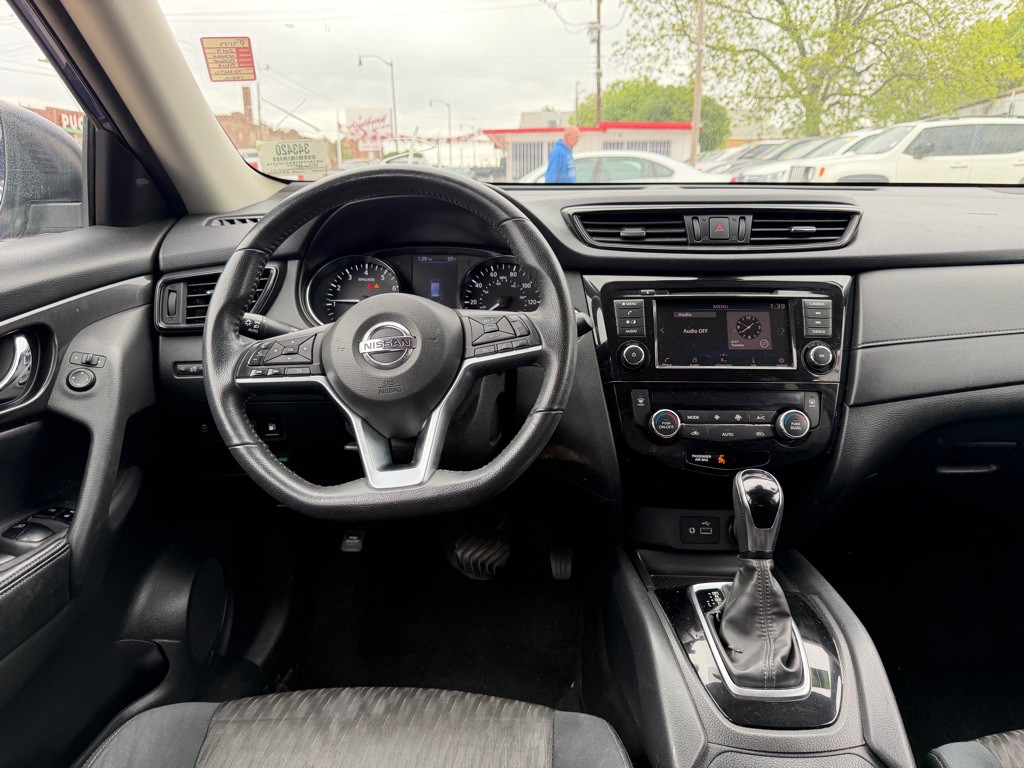 2019 Nissan Rogue Image 9