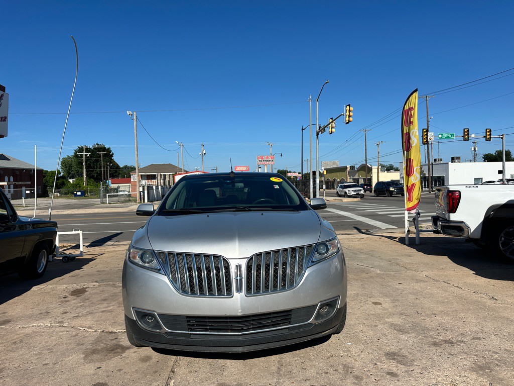 2013 Lincoln MKX Image 2