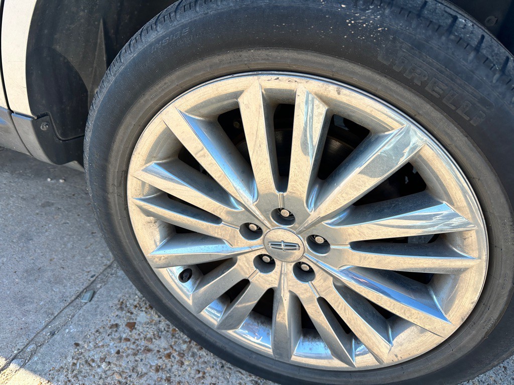 2013 Lincoln MKX Image 9