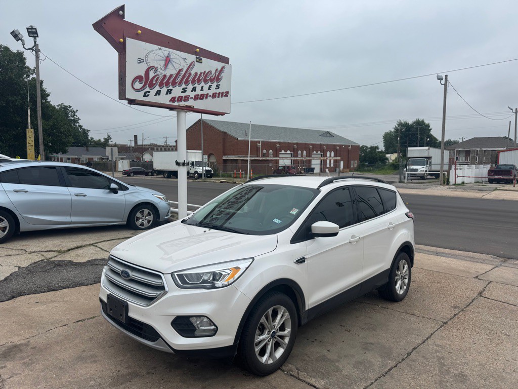 2018 Ford Escape Image 1