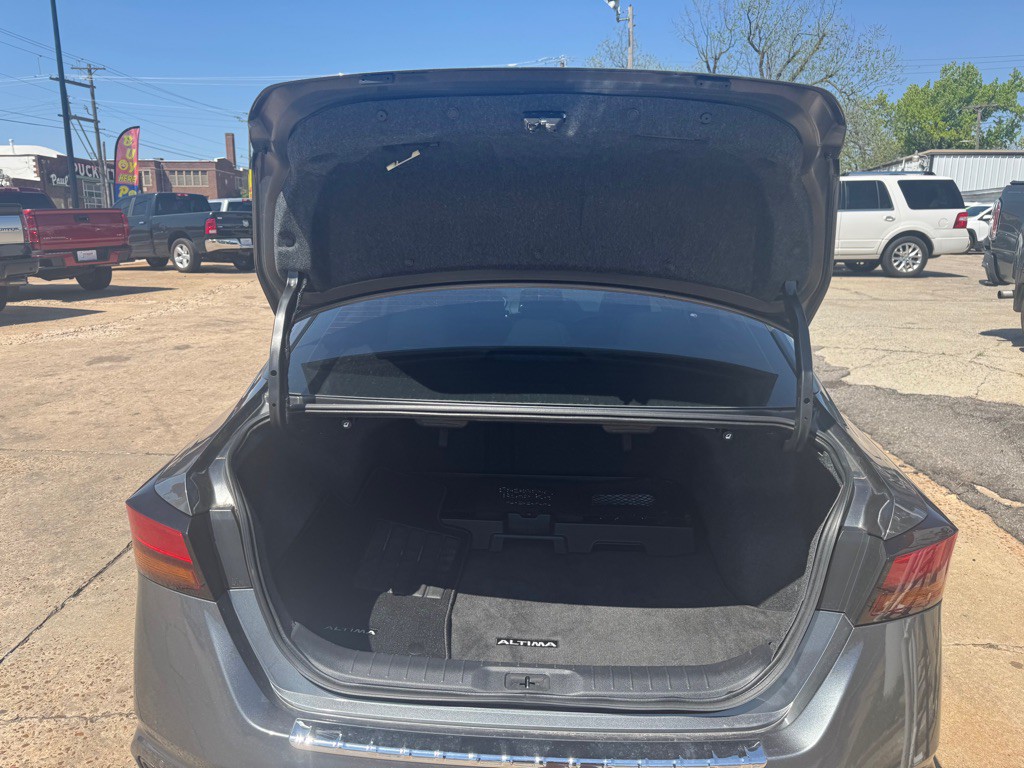 2021 Nissan Altima Image 6