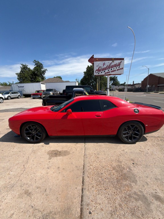 2023 Dodge Challenger Image 3