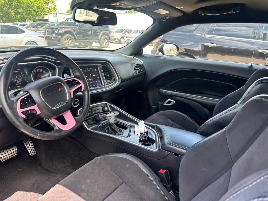 2018 Dodge Challenger Image 8