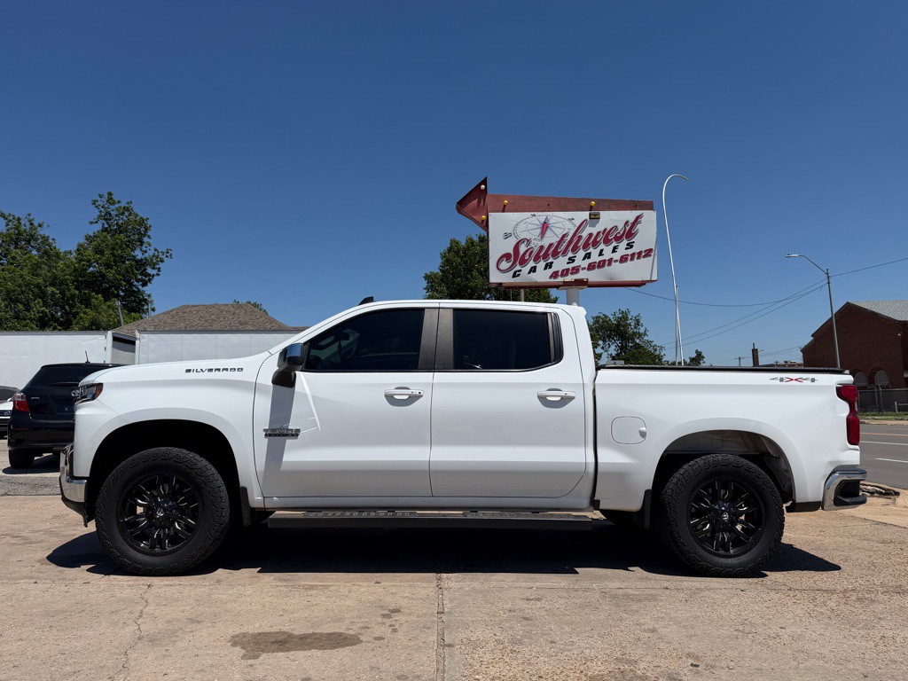 2019 Chevrolet Silverado 1500 Image 2