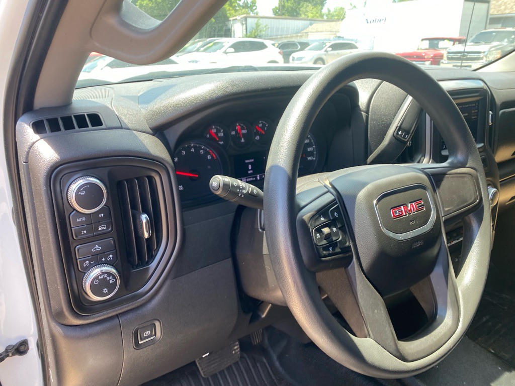 2022 GMC Sierra Image 13
