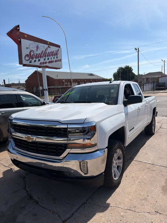 2017 Chevrolet Silverado 1500 Image 1