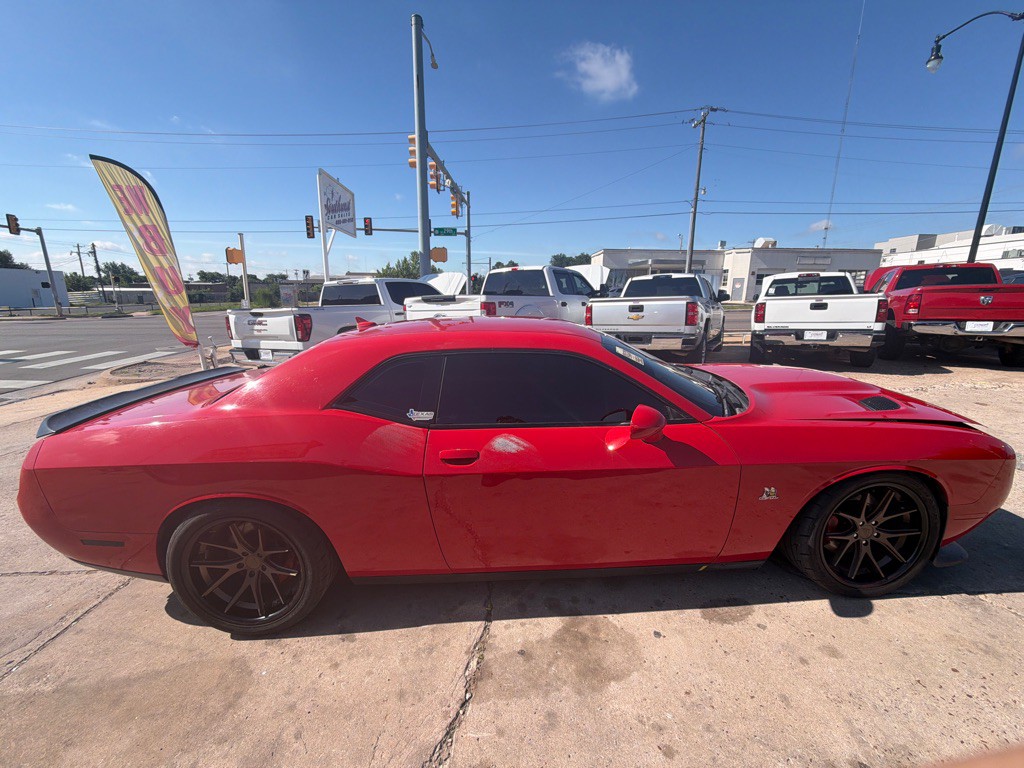 2016 Dodge Challenger Image 4