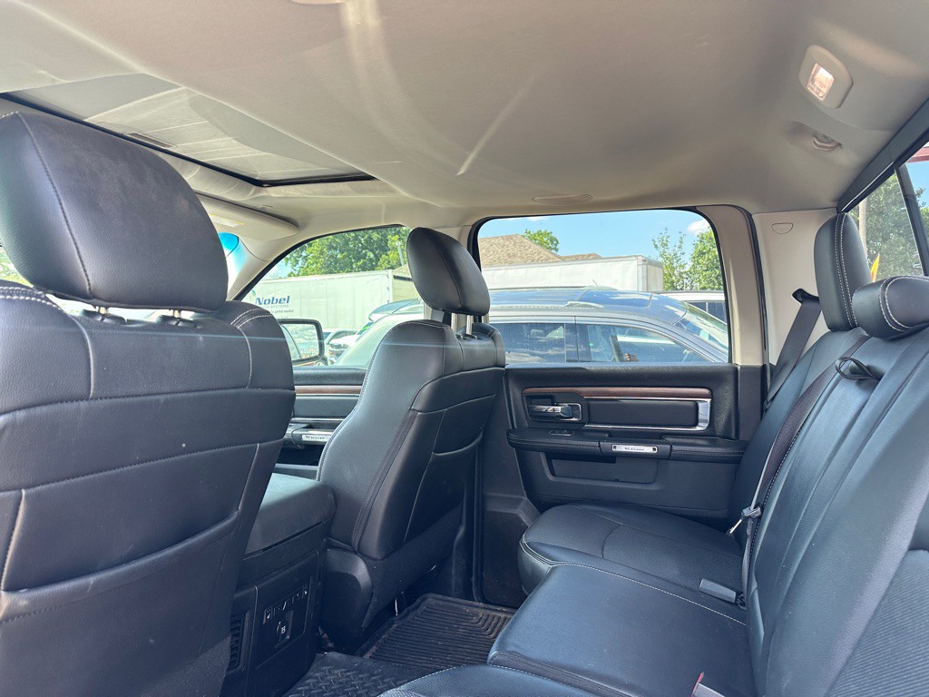 2017 RAM 1500 Image 10