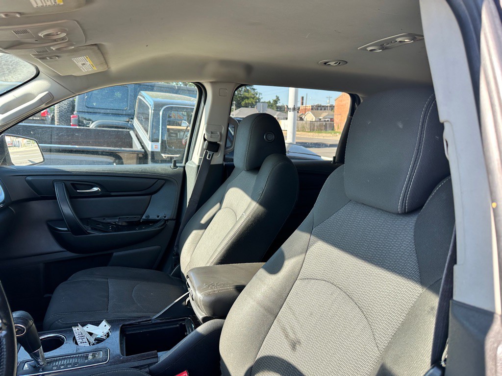 2015 Chevrolet Traverse Image 13