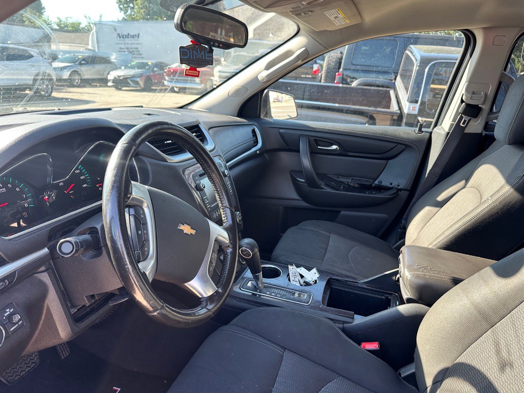 2015 Chevrolet Traverse Image 25