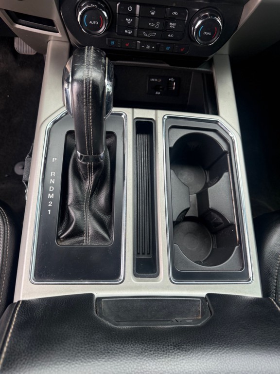 2015 Ford F-150 Image 17