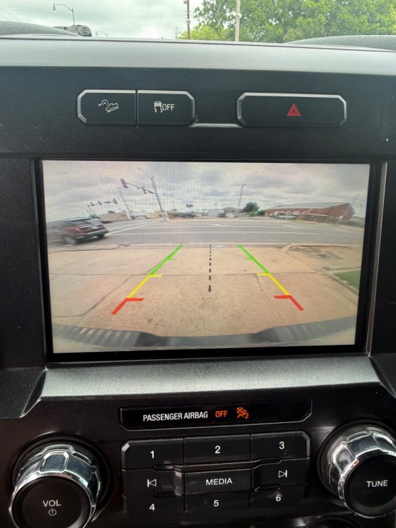 2015 Ford F-150 Image 19