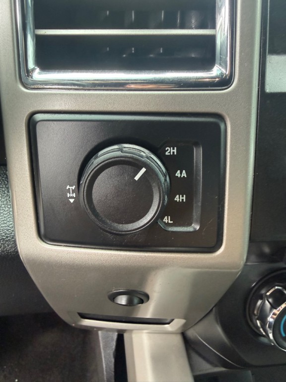 2015 Ford F-150 Image 20