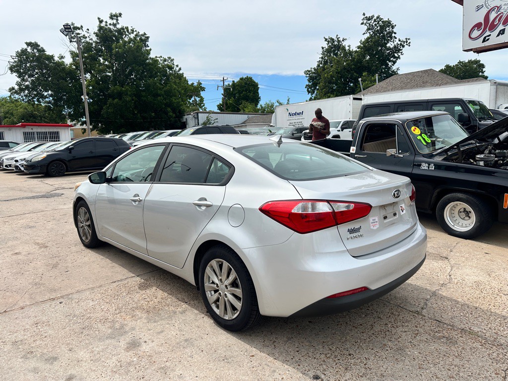 2016 Kia Forte Image 6