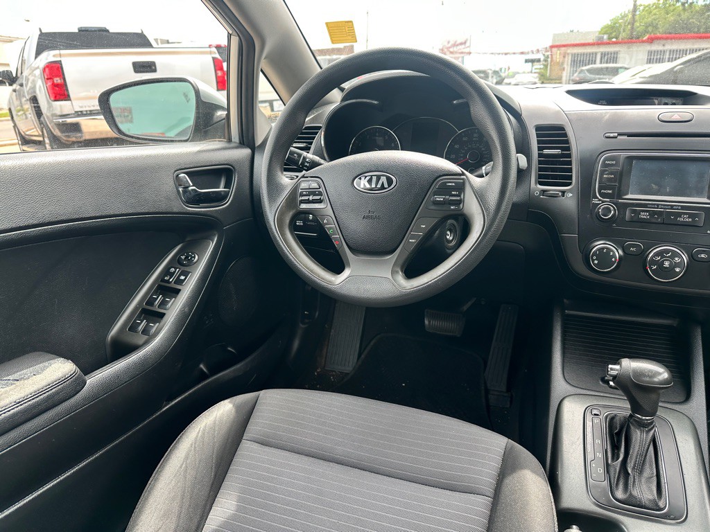 2016 Kia Forte Image 10