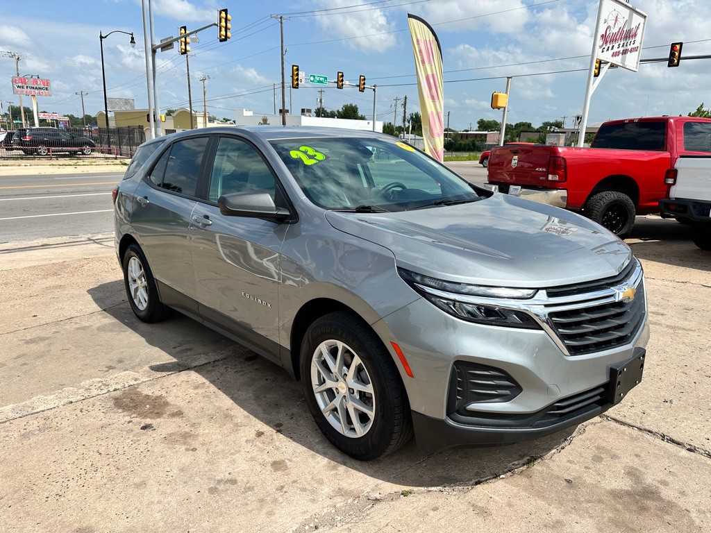 2023 Chevrolet Equinox Image 3