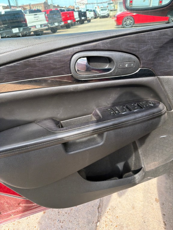 2015 Buick Enclave Image 10