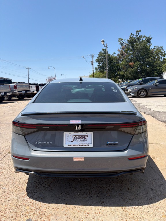 2023 Honda Accord Image 3