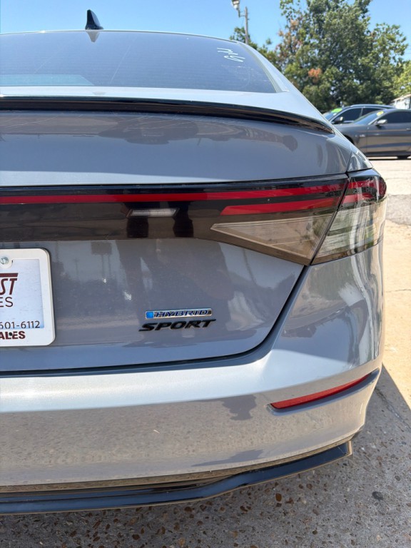 2023 Honda Accord Image 8