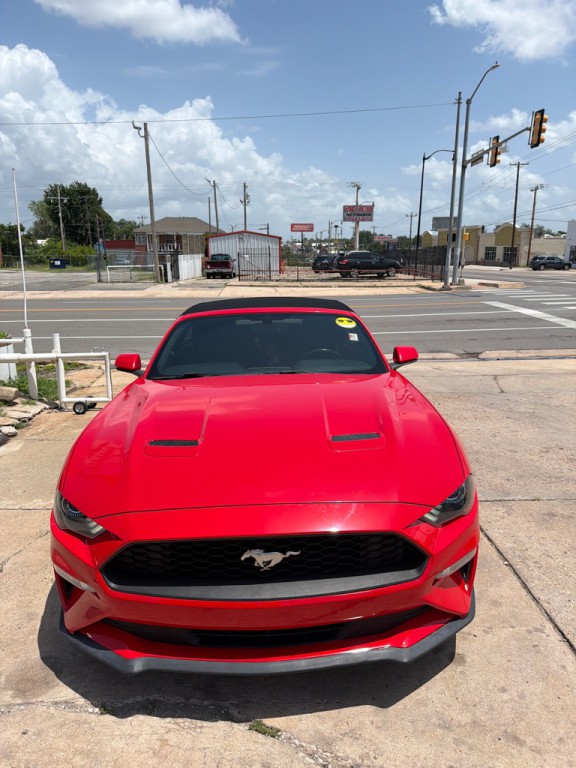 2020 Ford Mustang Image 2