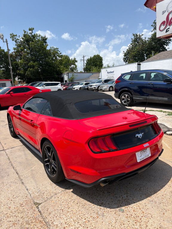 2020 Ford Mustang Image 4