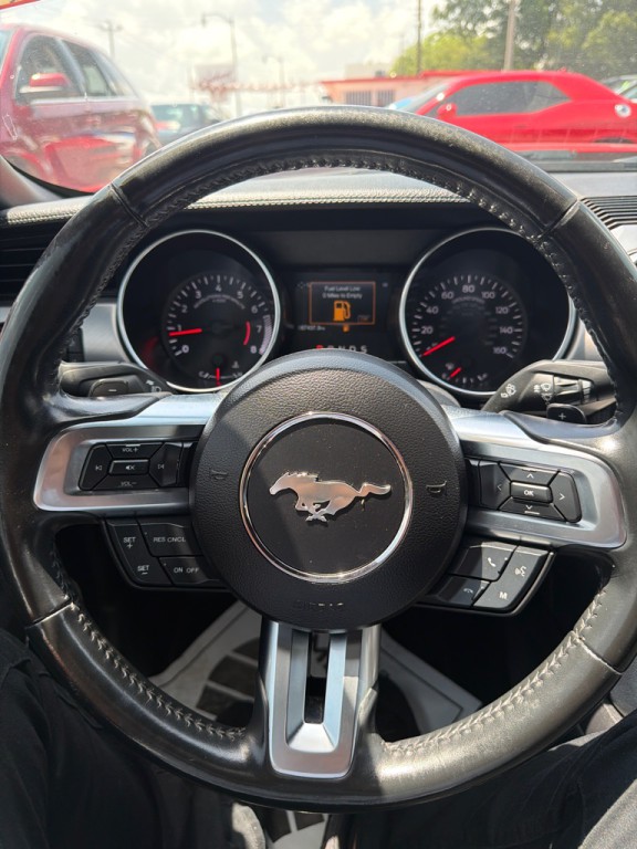 2020 Ford Mustang Image 17