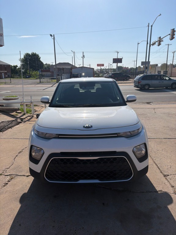 2020 Kia Soul Image 2