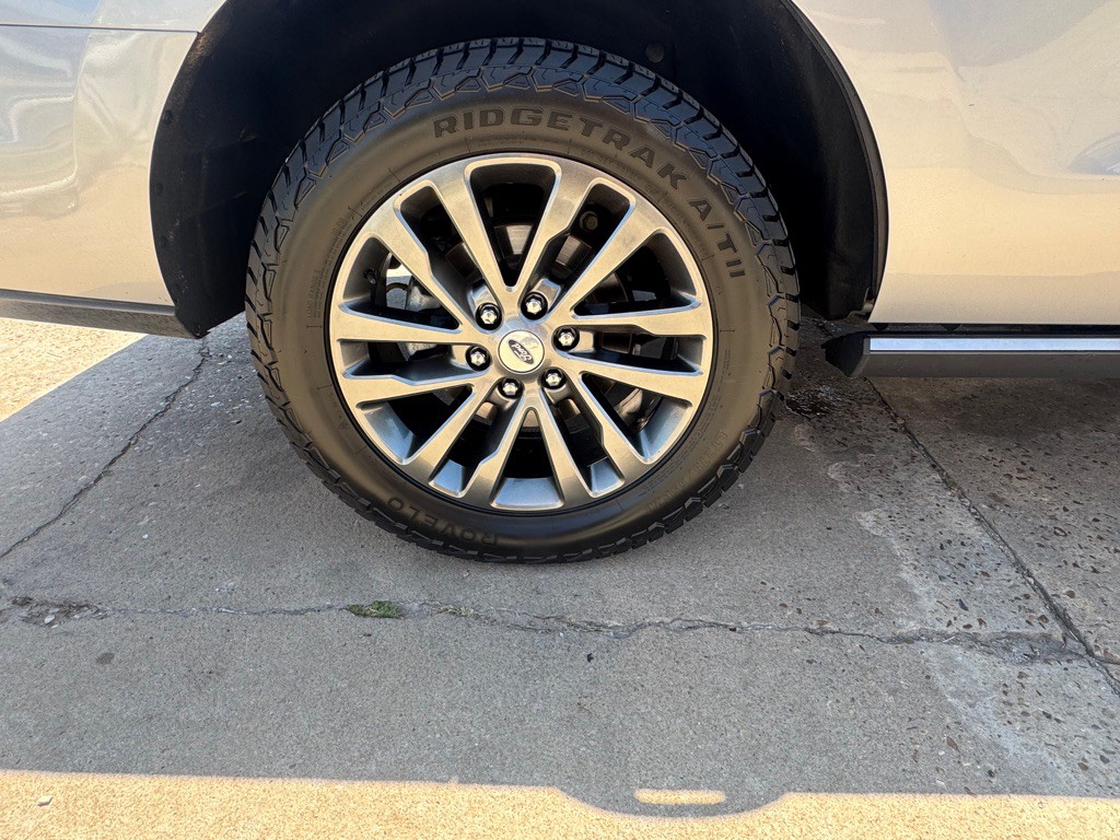 2020 Ford Expedition Image 8