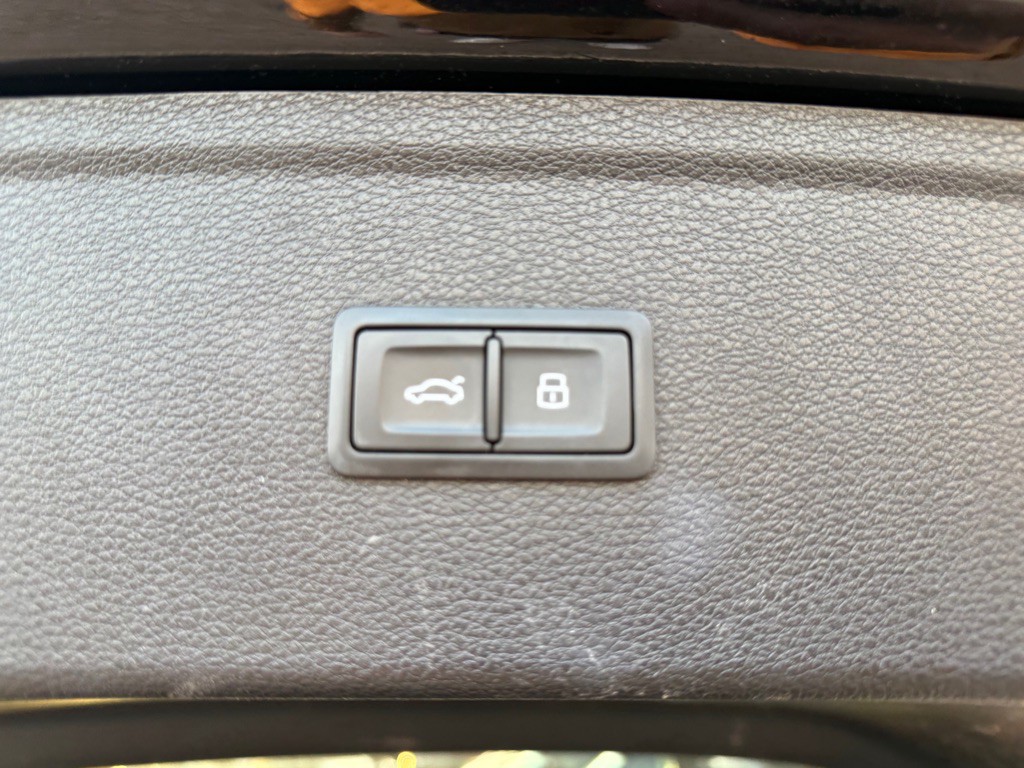 2019 Audi Q5 Image 12