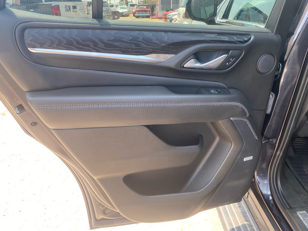2023 GMC Yukon Image 12