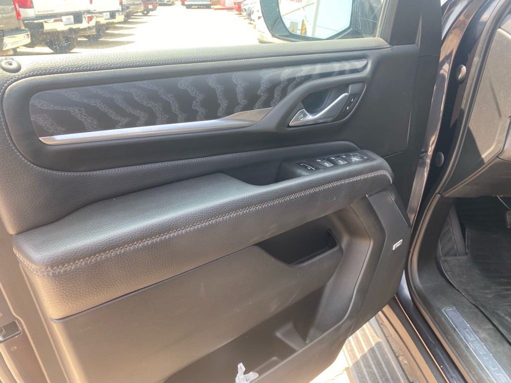 2023 GMC Yukon Image 15