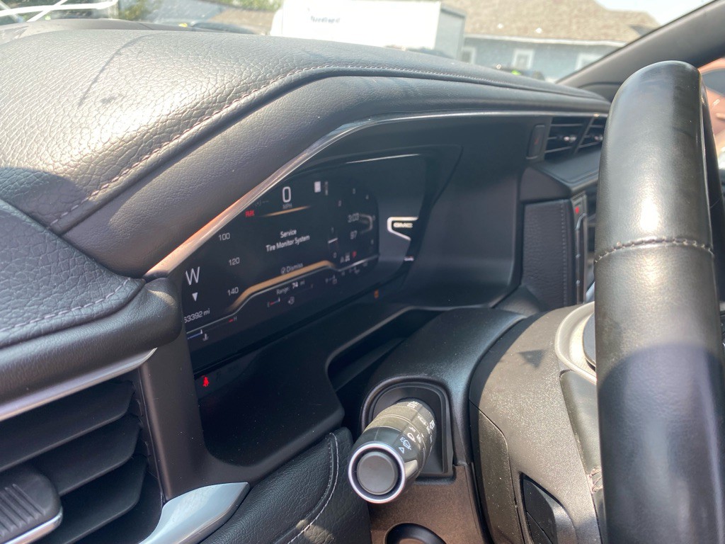 2023 GMC Yukon Image 20